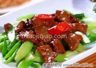牛肉鲜嫩可口的炒法 