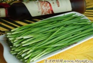 春季韭菜的4种小吃法 