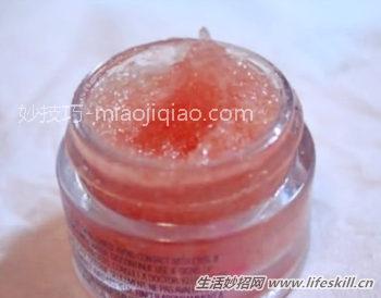 自制唇部磨砂膏 