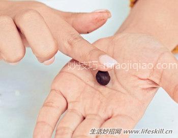 情人节，做一束朱古力玫瑰送给最爱的人！