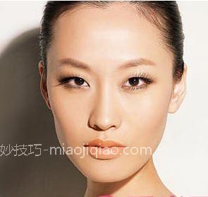 新娘单眼皮眼妆的画法技巧 烘托出东方新娘的气质