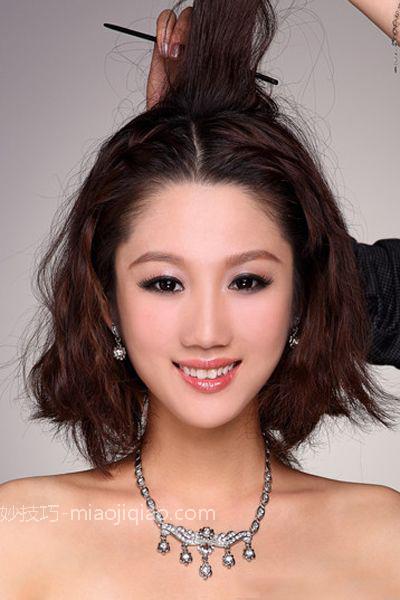 新娘中分编发教程图解 女人味十足