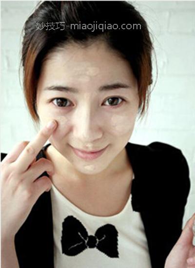 夏季怎样画伴娘妆 打造不脱妆清丽伴娘